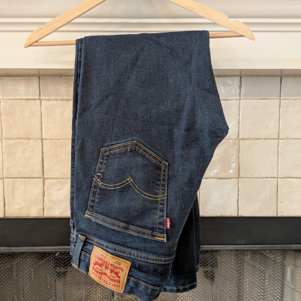 Levi's Men's Dark Blue Relaxed Jeans